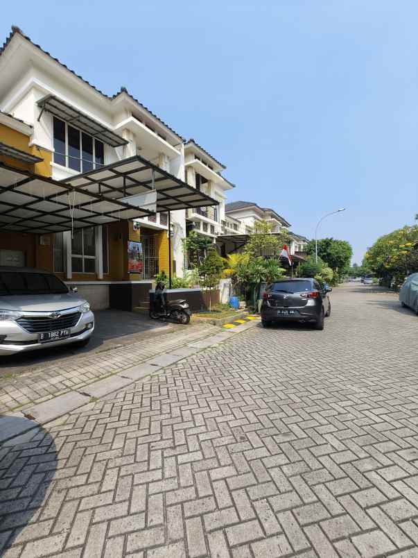 rumah secondary dalam cluster di grand galaxy bekasi