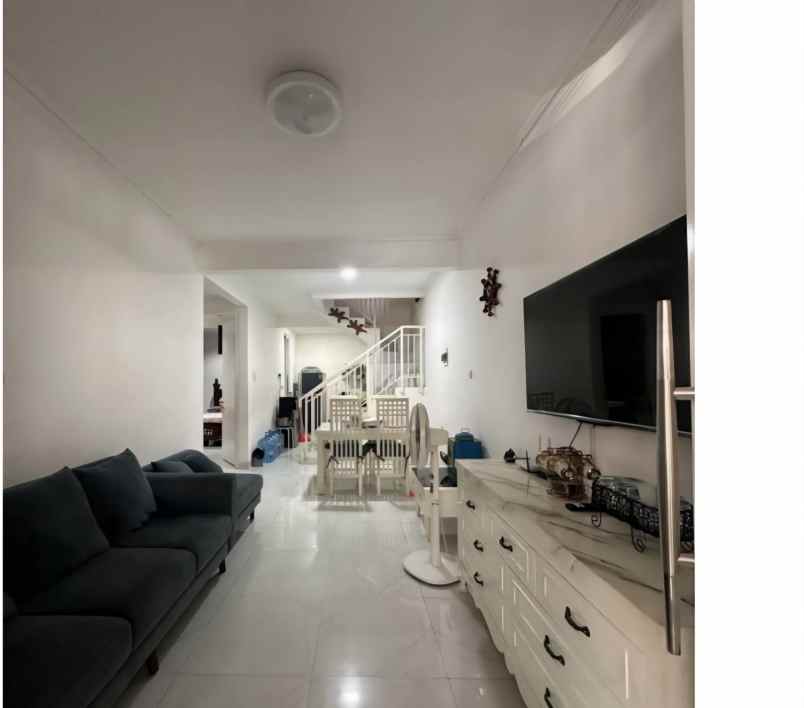 rumah secondary dalam komplek di pondok kelapa jaktim