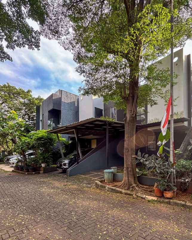 rumah secondary minimalis di veteran bintaro jaksel