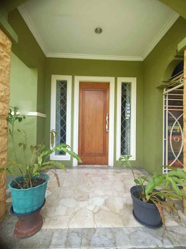 rumah semi furnish tubagus ismail dago bandung