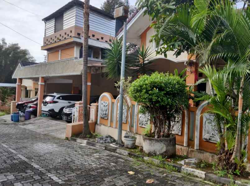 rumah siap huni dalam cluster di banyumanik semarang