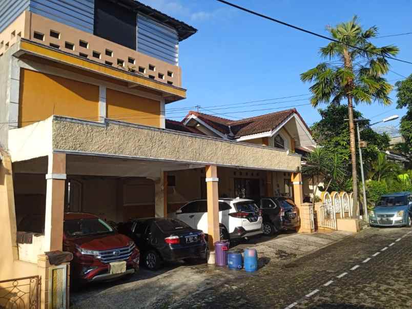 rumah siap huni dalam cluster di banyumanik semarang