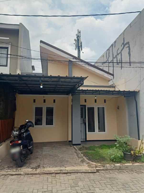 rumah siap huni dalam cluster di bintara bekasi