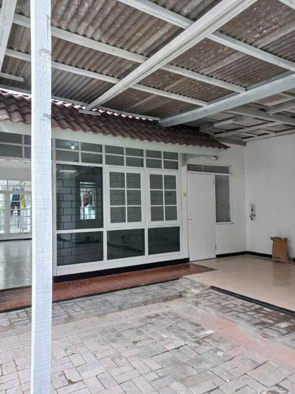 rumah siap huni di nirwana eksekutif area rungkut