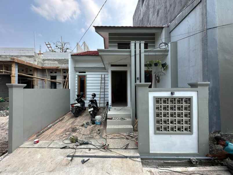 rumah siap huni lokasi strategis jatibening bekasi