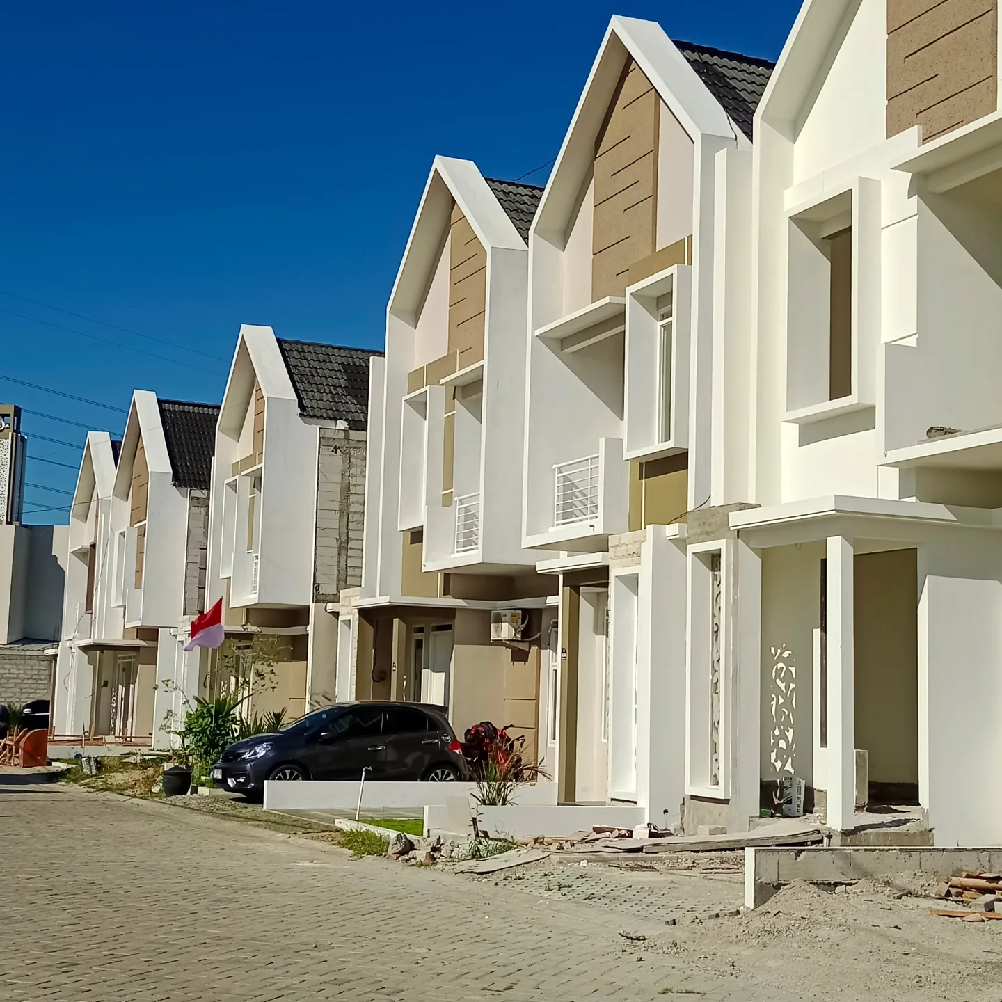 rumah syariah 2lantai minimalis di kota ponorogo