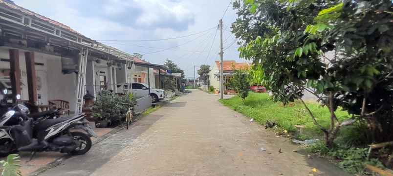 rumah tajur halang dekat tol borr view pegunungan