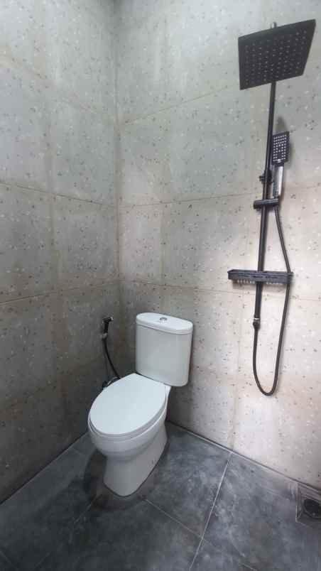 rumah telaga mas modern mezzanine cocok keluarga muda