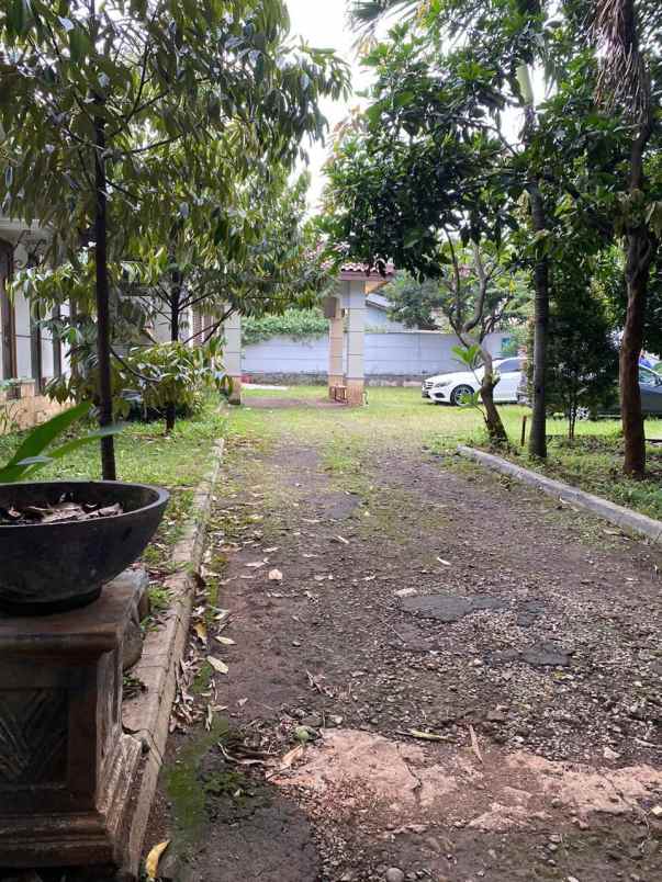 rumah tua gudang gunung putri bogor murah