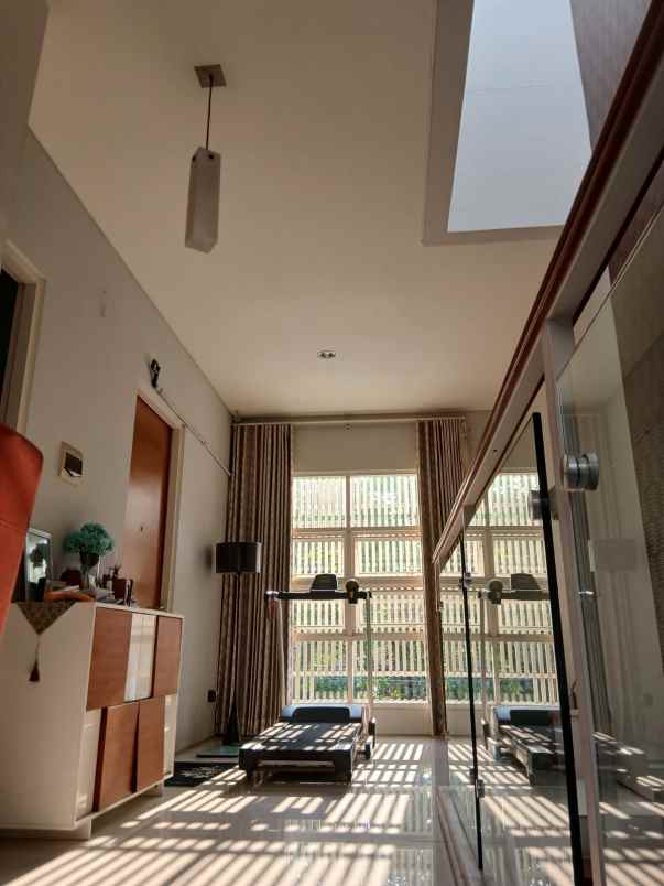 rumah wisma mukti klampis semi furnish surabaya nego