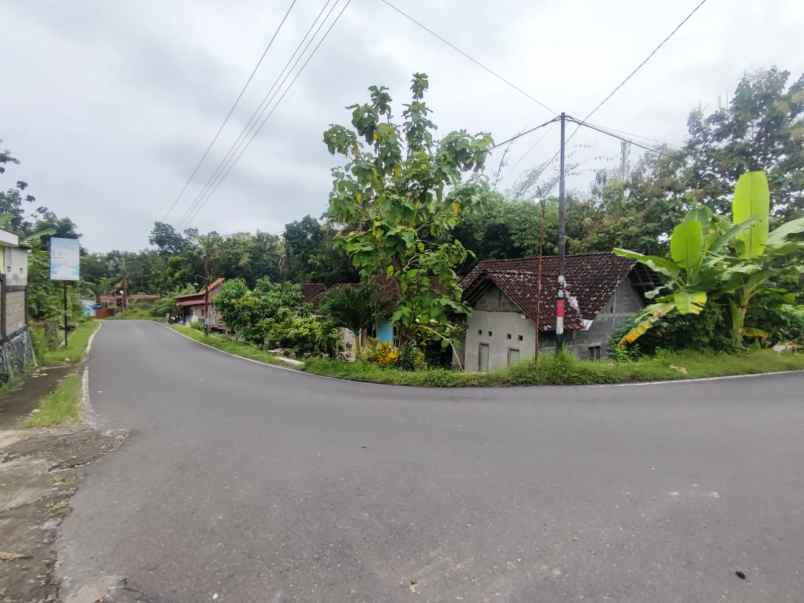 tanah dekat umy 200 jt an