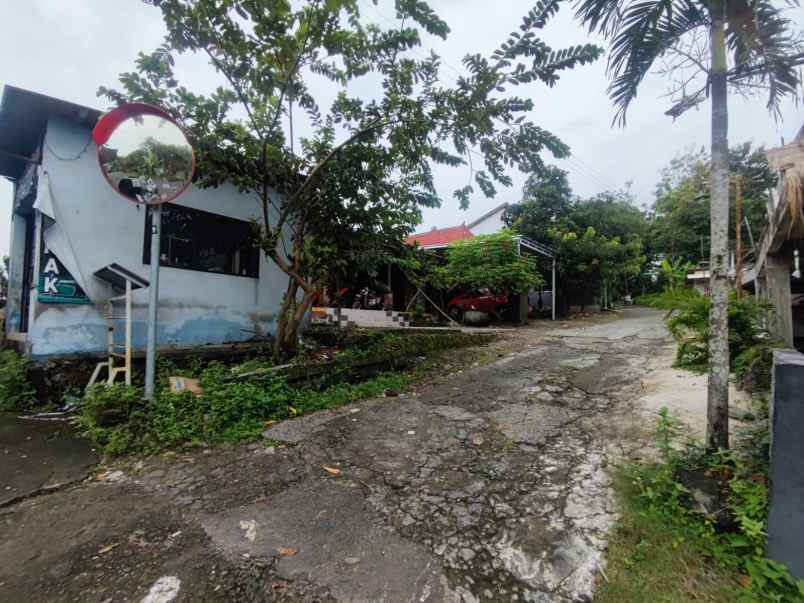 tanah dekat umy 200 jt an