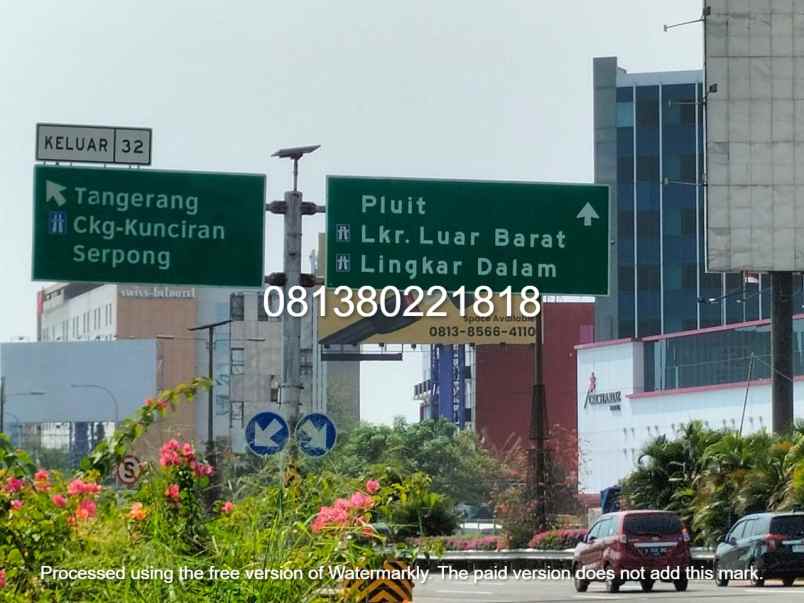 tanah di pinggir jalan tol airport sedyatmo