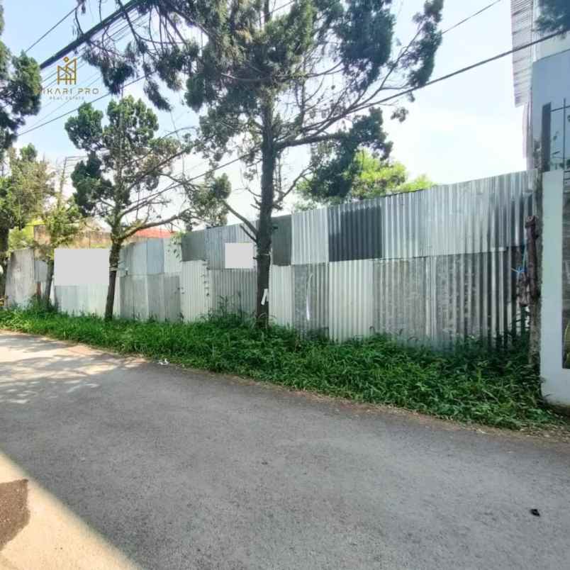 tanah gunung batu pasteur bentuk kotak