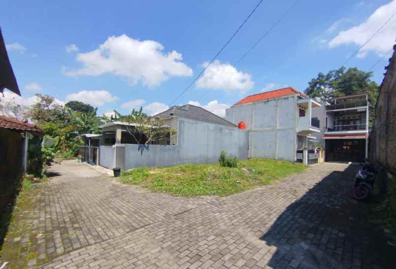 tanah hook dalam cluster di jl kaliurang km 12 sleman