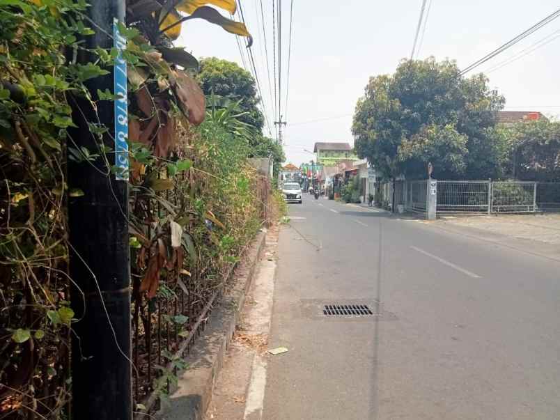 tanah shm tepi jalan raya di prawirotaman jogja