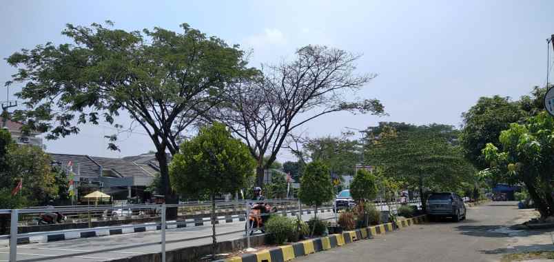 tanah tepi jalan boulevard gdc 3 menit alun alun depok