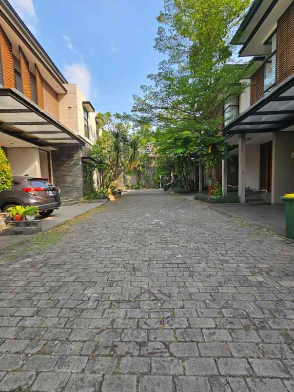townhouse modern pondok pinang 4 kt lt 133 harga 5 5m