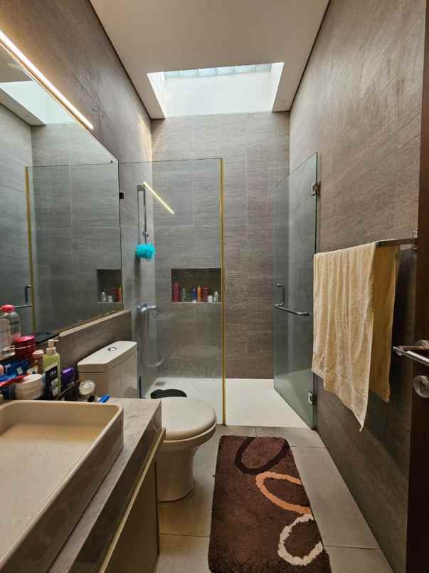 townhouse modern pondok pinang 4 kt lt 133 harga 5 5m