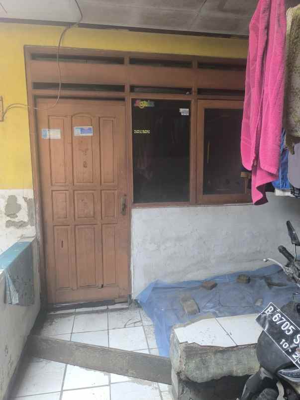 10 pintu kosan di karawaci tangerang dekat rs hermina