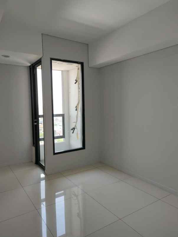 apartemen belleview manyar new gress kosongan