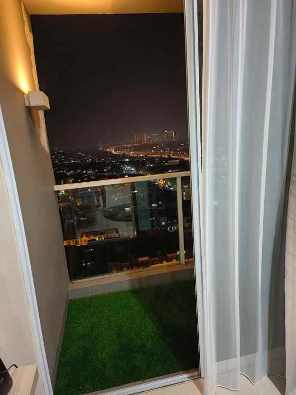 apartemen lrt mth jakarta