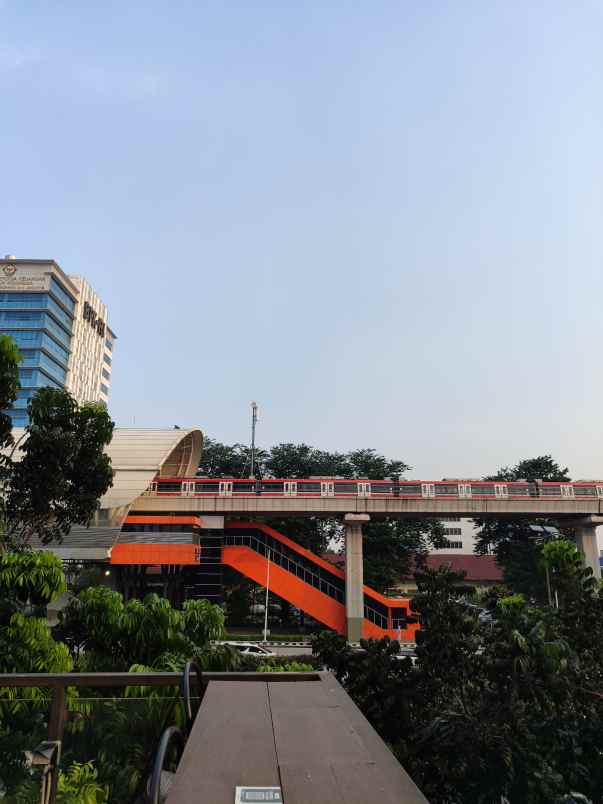 apartemen lrt mth jakarta