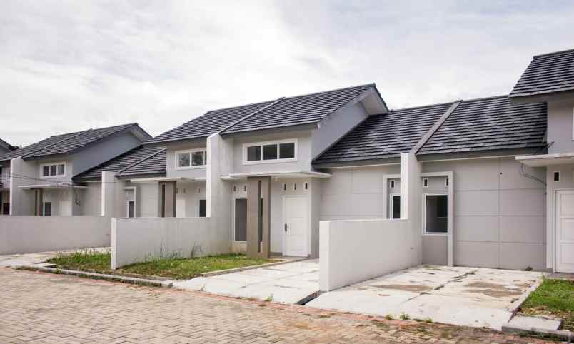 balcony acropolis rumah industrialis di cibinong bogor