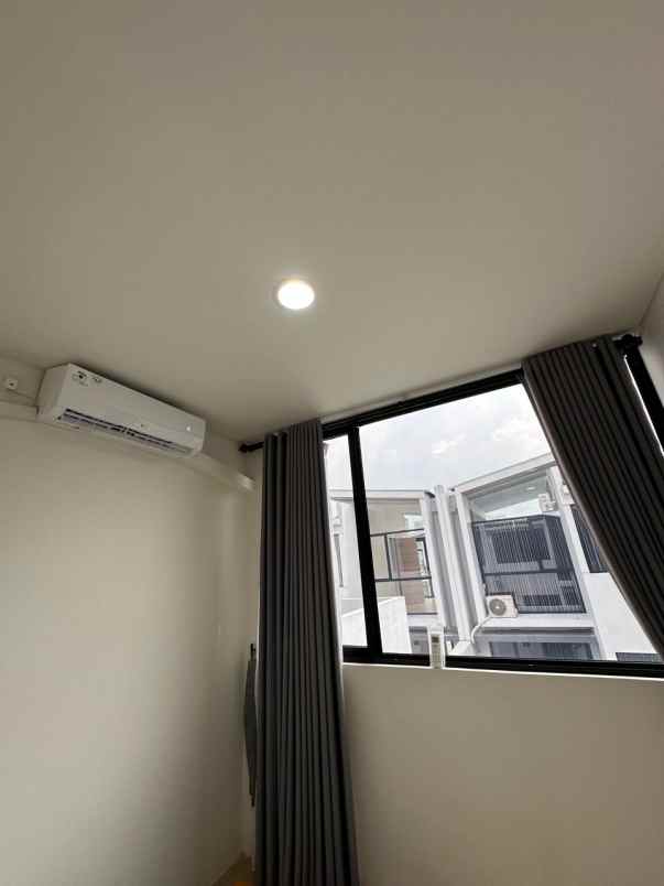 di sewakan cluster cendana spark lippo cikarang