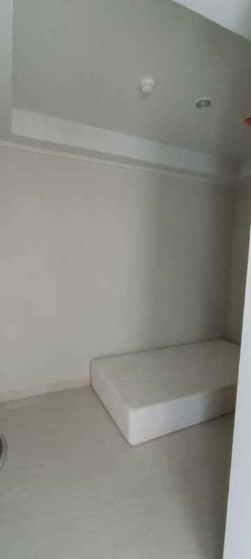 dijual apartemen apartemen green sedayu