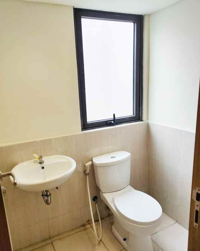 dijual apartemen jl orange county boulevard