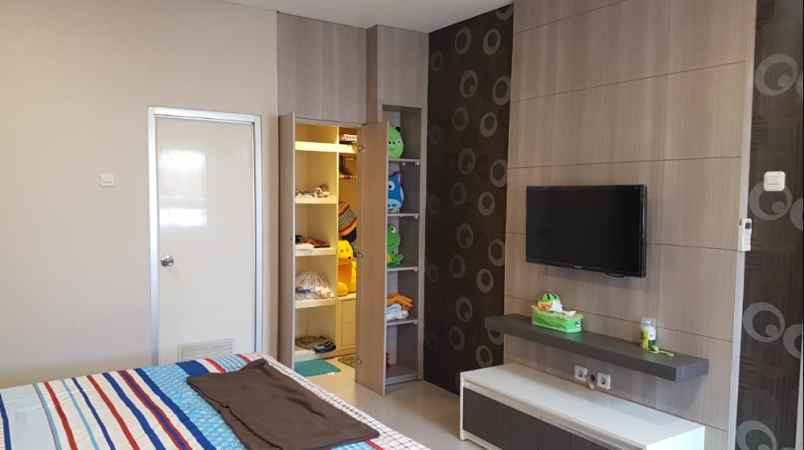 dijual apartemen puncak kertajaya