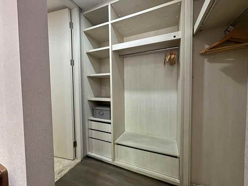 dijual apartemen verde two private lift