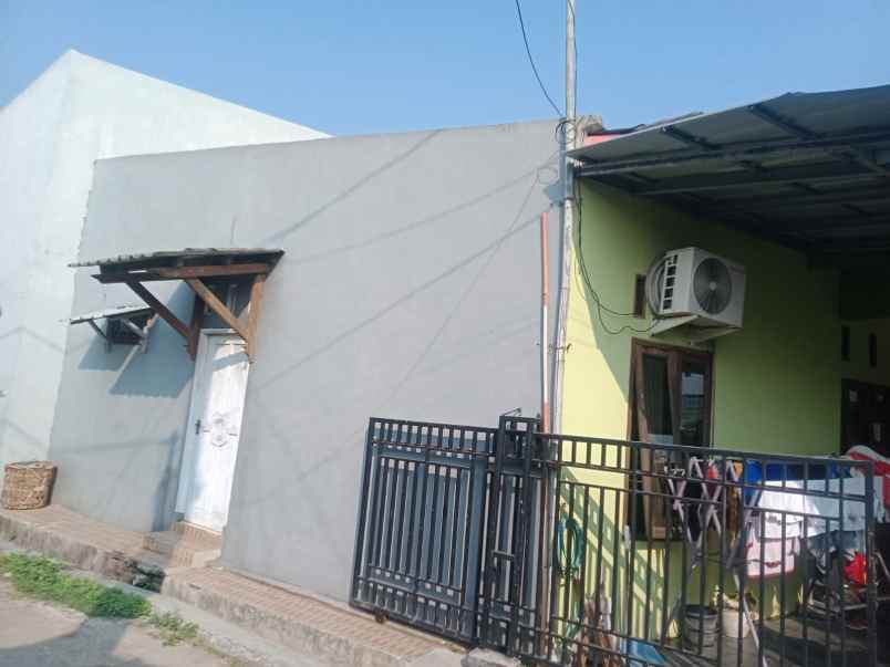 dijual cepat rumah strategis