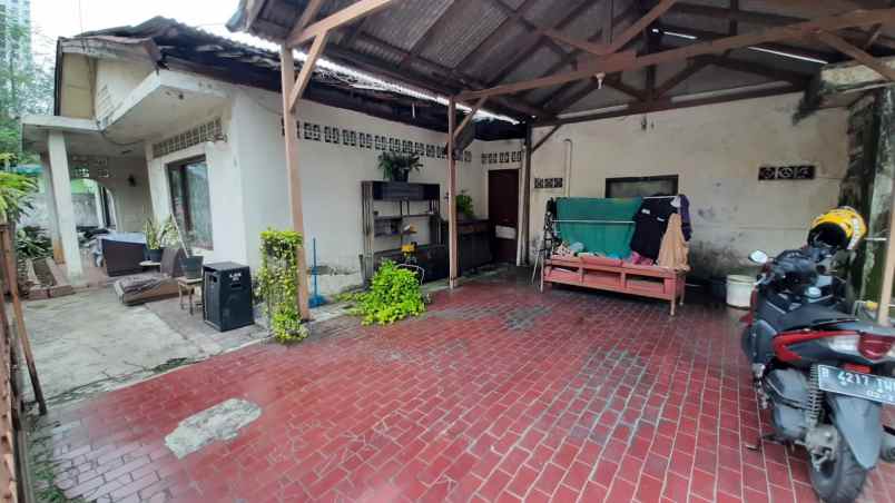 dijual cepet rumah lama lokasi strategis di tebet