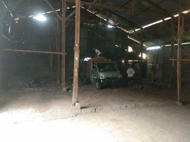 dijual disewakan gudang di malang