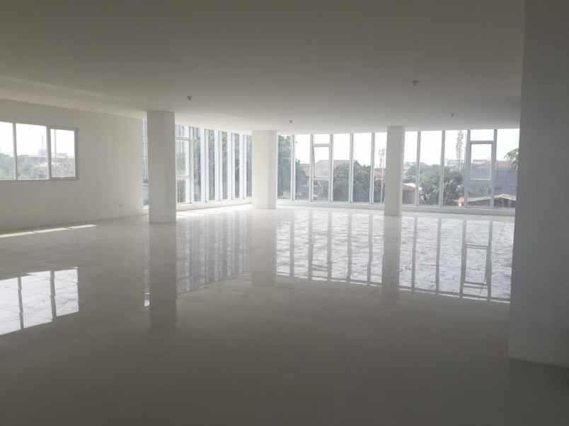 dijual gedung office pramuka 2 matraman jakarta timur
