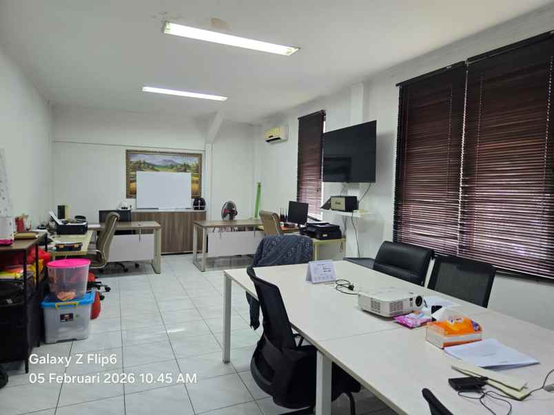 dijual gudang di taman tekno bsd tangerang