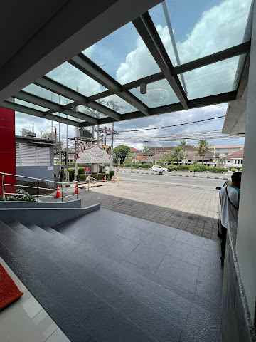 dijual hotel bintang 3 di ambarukmo jogja