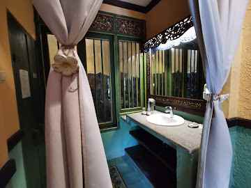 dijual hotel luas tanah 7090 m2 di yogyakarta