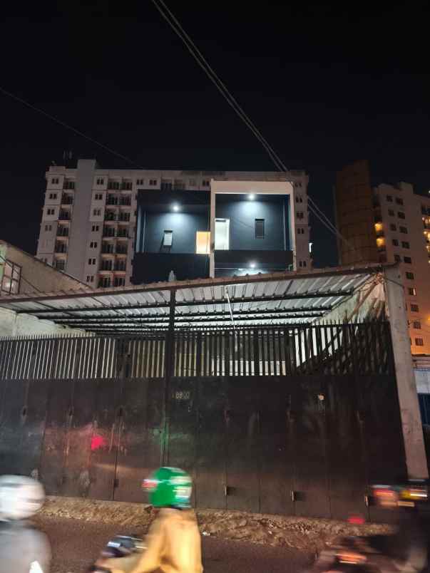 dijual kost binong karawaci