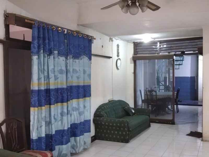 dijual kost gandaria