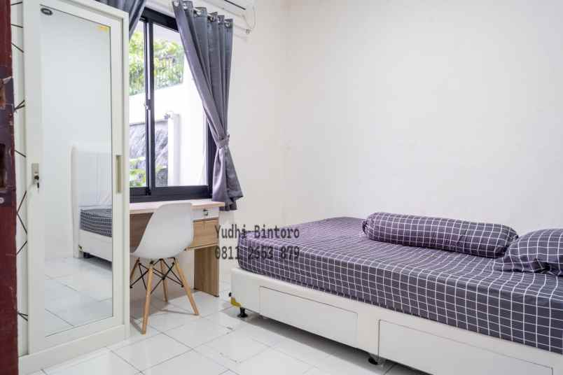 dijual kost jalan raya mampang prapatan