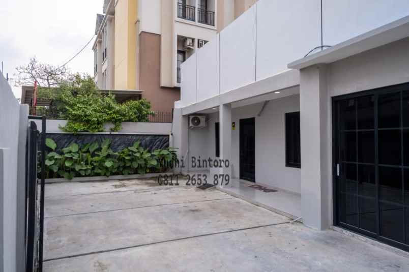 dijual kost jalan raya mampang prapatan