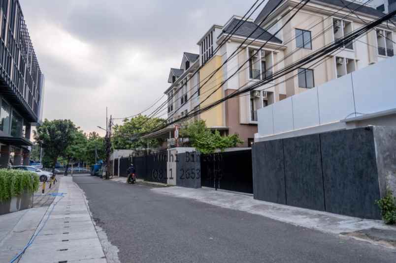 dijual kost jalan raya mampang prapatan