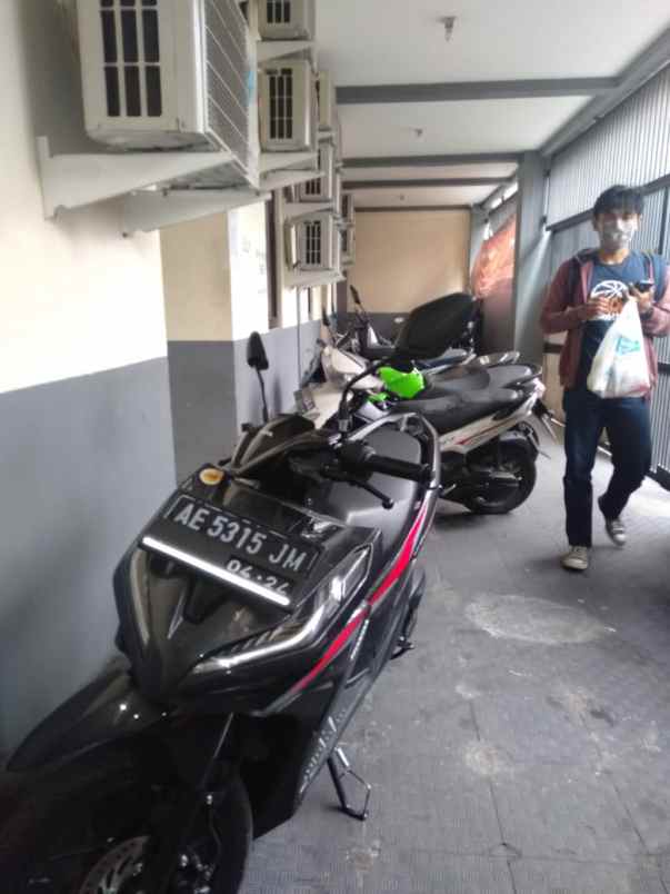 dijual kost jalan tomang tinggi