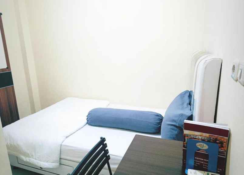 dijual kost jalan tomang tinggi