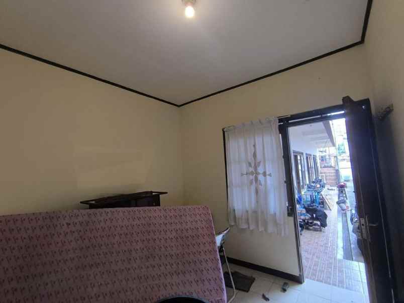 dijual kost jl waruga jaya gegerkalong