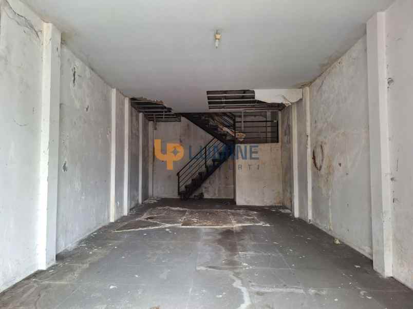 dijual ruko gudang kantor maguwoharjo