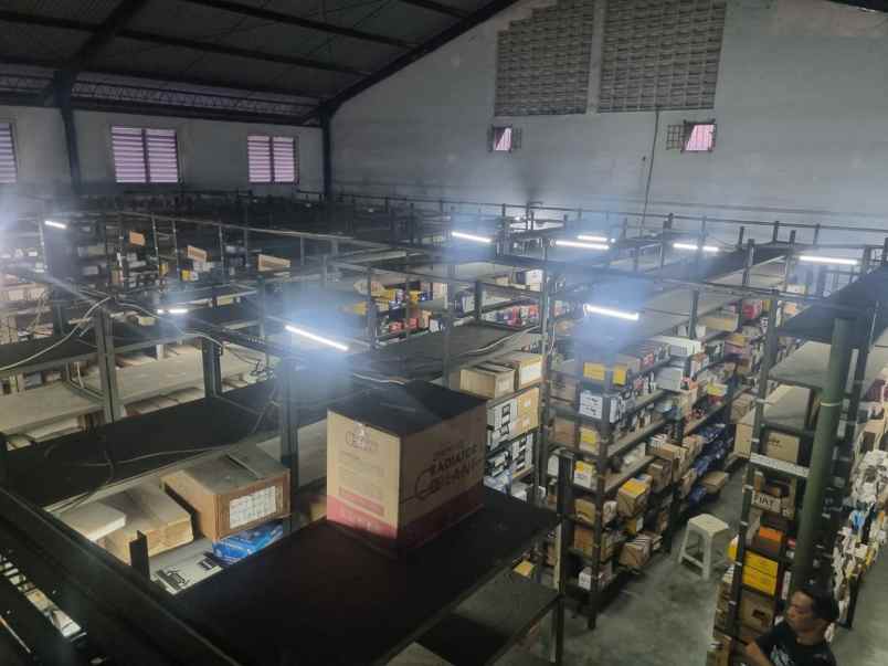 dijual ruko gudang kantor mantrijeron